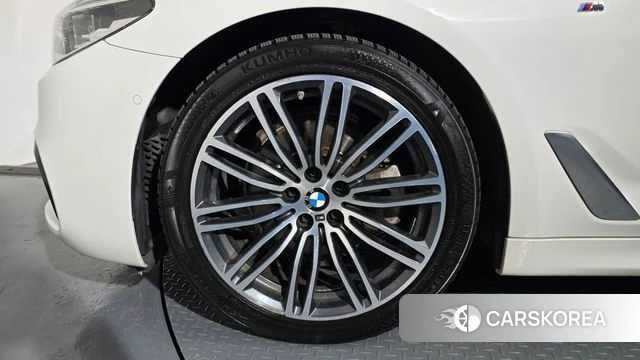 BMW 5 Series (G30) id 4490250 из Кореи 27