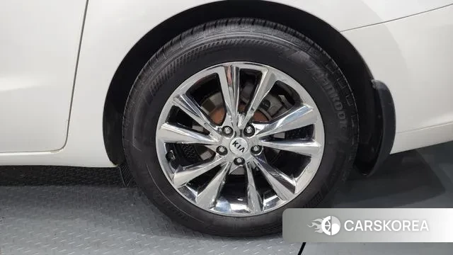 Kia The New Carnival id 3713963 из Кореи 15