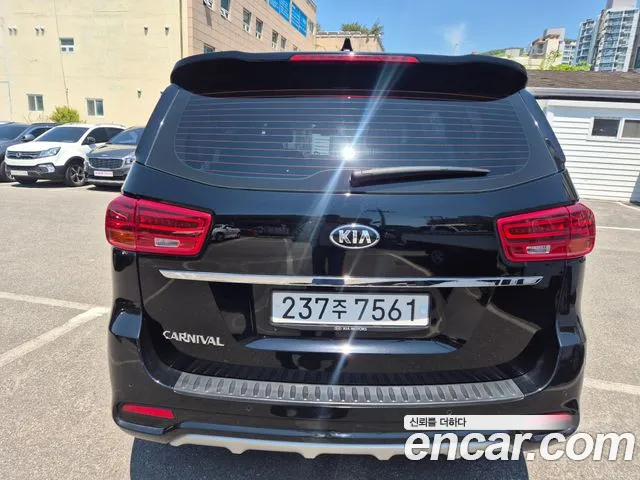 Kia The New Carnival id 2691707 из Кореи 15