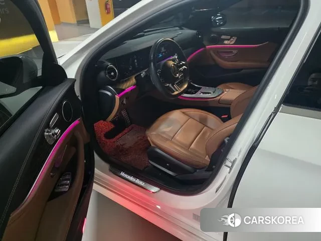 Mercedes-Benz E-Class W213 2021 Белый из Кореи, фото 5