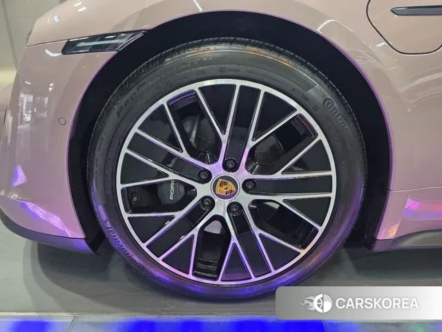 Porsche Taycan id 3654858 из Кореи 15