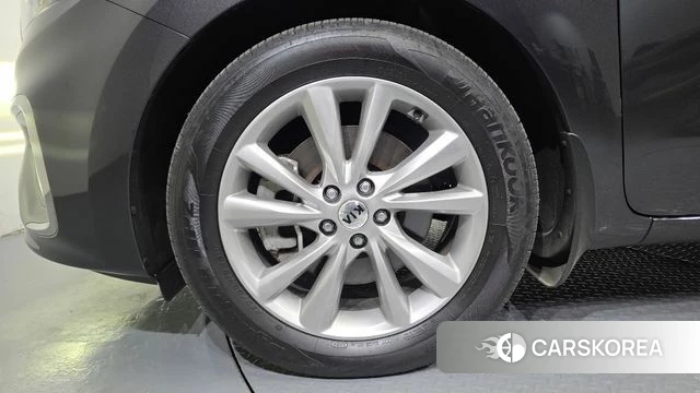 Kia The New Carnival id 4245494 из Кореи 25