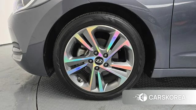 Hyundai Avante AD id 4471637 из Кореи 15