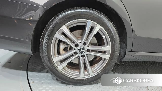 Mercedes-Benz E-Class W213 id 4793770 из Кореи 28