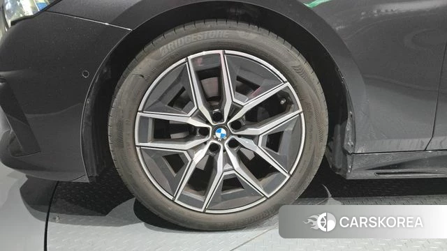 BMW 5 Series (G60) id 4493960 из Кореи 15