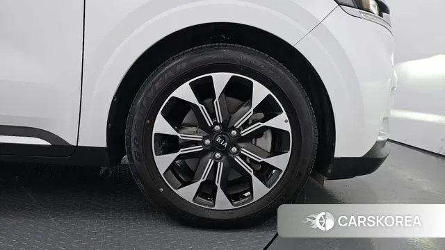 Kia Carnival 4th generation id 3296240 из Кореи 15