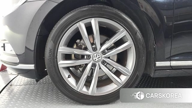 Volkswagen Passat GT (B8) id 4638297 из Кореи 15