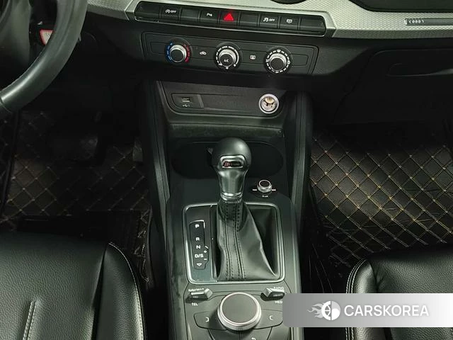 Audi Q2L id 4314471 из Китая 38