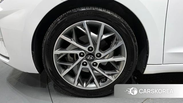 Hyundai The New Avante AD id 3942591 из Кореи 15