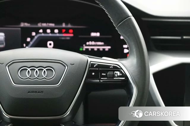 Audi A7L id 4210353 из Китая 24
