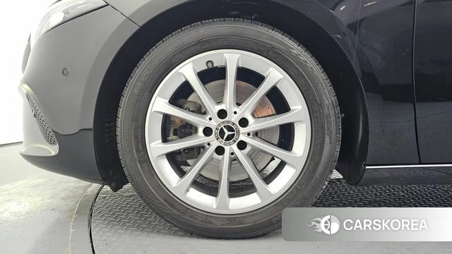 Mercedes-Benz A-Class W177 id 4362414 из Кореи 26