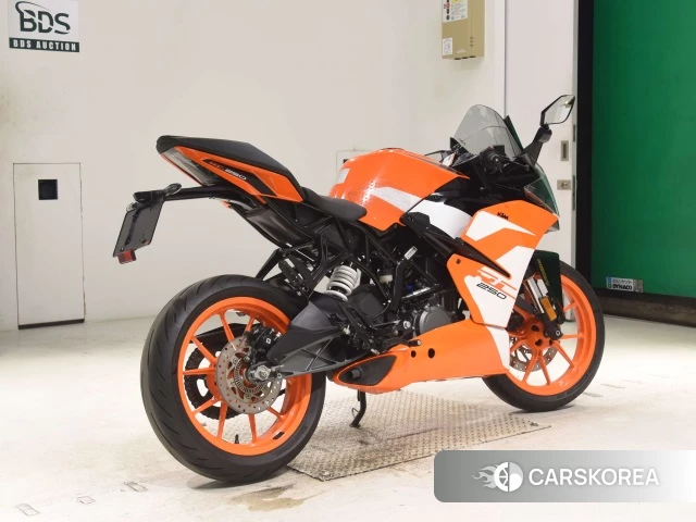 Проданный KTM RC 250 2017 из Японии, фото 2