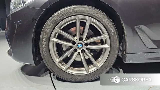 BMW 5 Series (G30) id 3351397 из Кореи 15