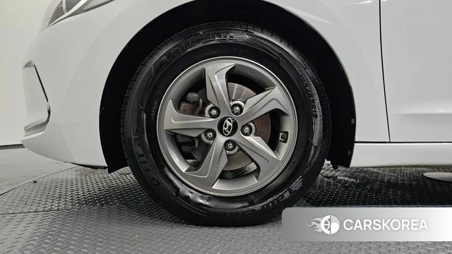 Hyundai Avante AD id 4397816 из Кореи 15