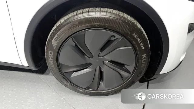 Tesla Model Y id 3599377 из Кореи 15