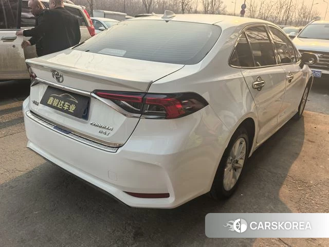 Toyota Corolla 2022 Белый из Китая, фото 6