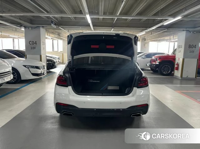 BMW 5 Series (G30) id 3819522 из Кореи 15