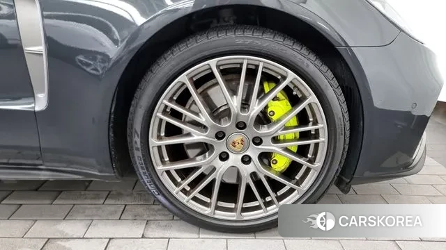 Porsche Panamera (971) id 2974688 из Кореи 15