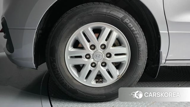 Hyundai The New Grand Starex id 4662236 из Кореи 25