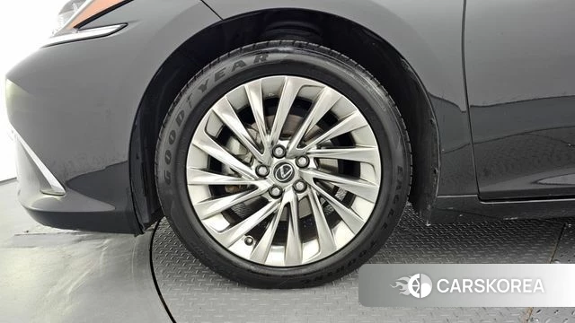 Lexus ES300h 7th generation id 4692151 из Кореи 28