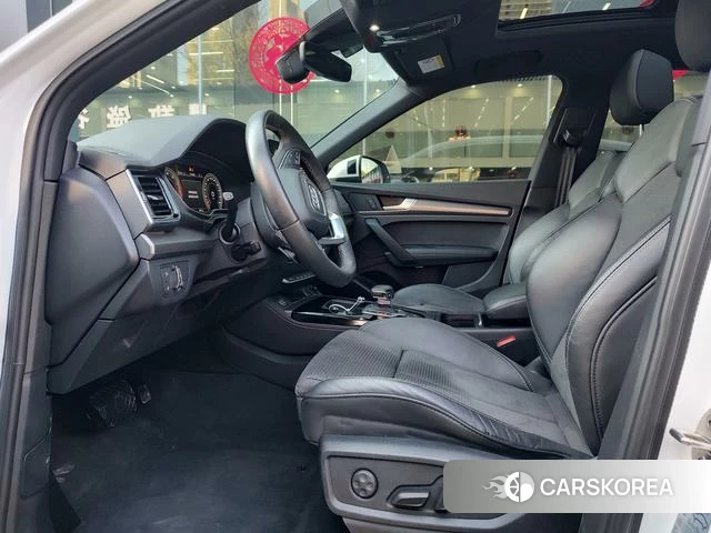 Audi Q5L Sportback 2021 Белый из Китая, фото 5