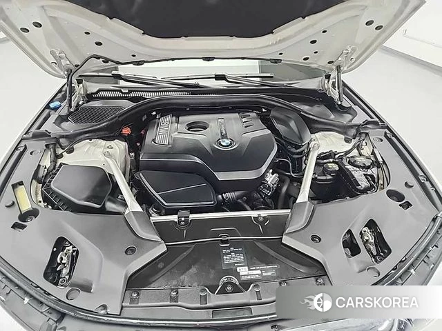 BMW 5 Series (G30) id 3905407 из Кореи 14