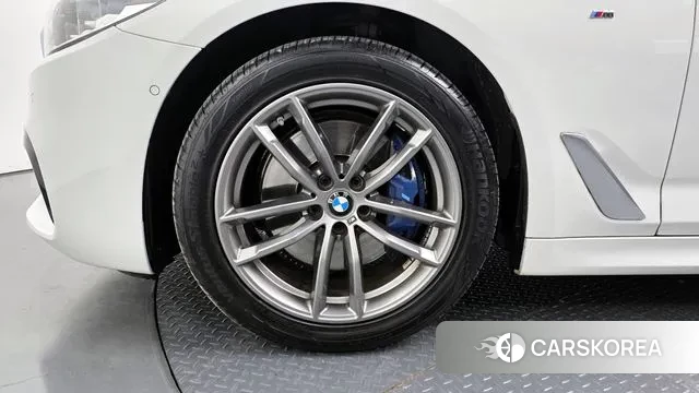 BMW 5 Series (G30) id 3672829 из Кореи 15