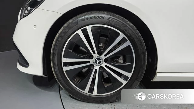 Mercedes-Benz E-Class W213 id 4708003 из Кореи 27