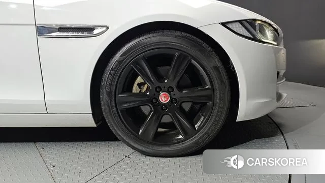 Jaguar XE id 3362695 из Кореи 15