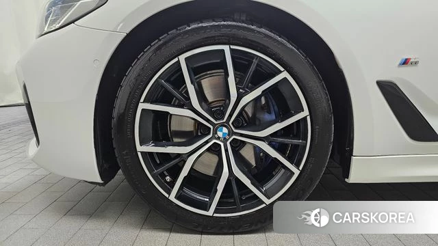 BMW 5 Series (G30) id 4711047 из Кореи 26