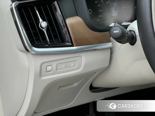 Volvo S90 PHEV id 4238848 из Китая 22