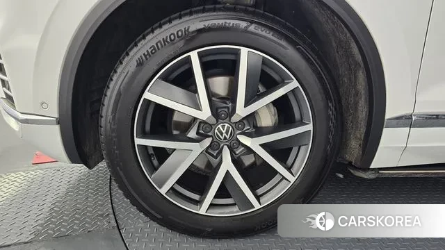 Volkswagen Touareg 3rd generation id 3457566 из Кореи 15