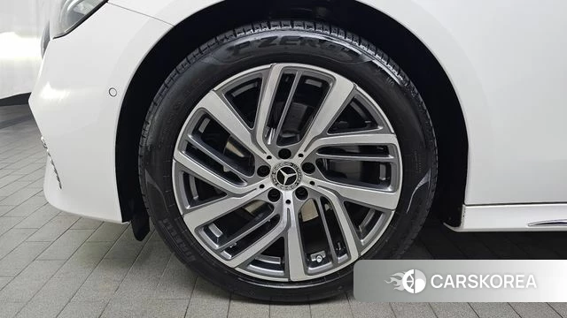 Mercedes-Benz E-Class W214 id 4427334 из Кореи 27