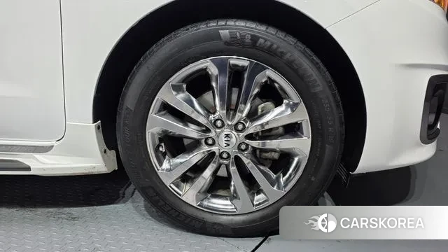 Kia All New Carnival id 3714161 из Кореи 15