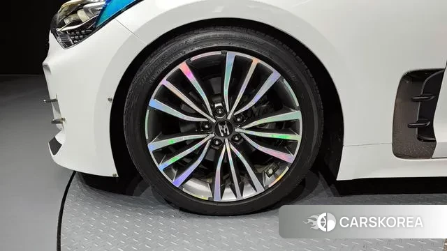 Kia Stinger id 3330705 из Кореи 15