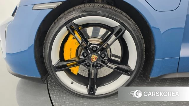 Porsche Taycan id 4872473 из Кореи 35