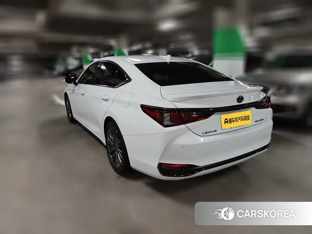 Lexus ES 2019 Белый из Китая, фото 5