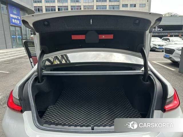 BMW 3 series id 4209327 из Китая 14
