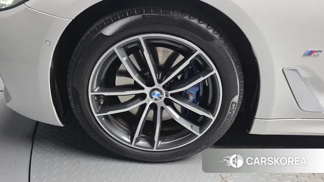 BMW 5 Series (G30) id 3519318 из Кореи 15