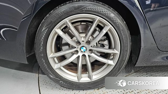 BMW 5 Series (G30) id 4930734 из Кореи 15