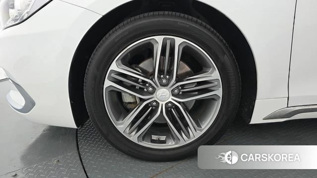 Hyundai Grandeur IG id 4430610 из Кореи 15