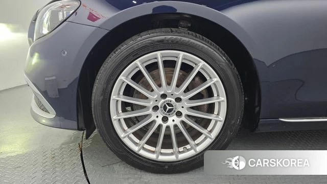 Mercedes-Benz E-Class W213 id 4637182 из Кореи 27