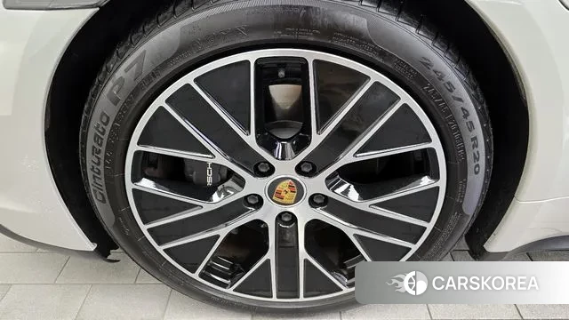 Porsche Taycan id 3231563 из Кореи 15