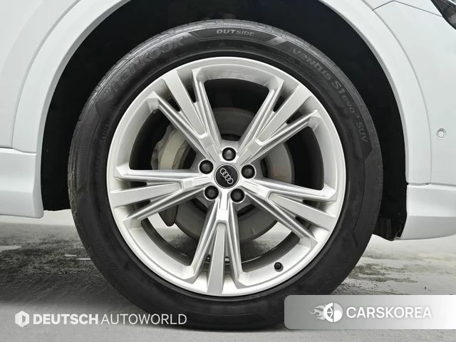 Audi Q8 (4M) id 4546768 из Кореи 15