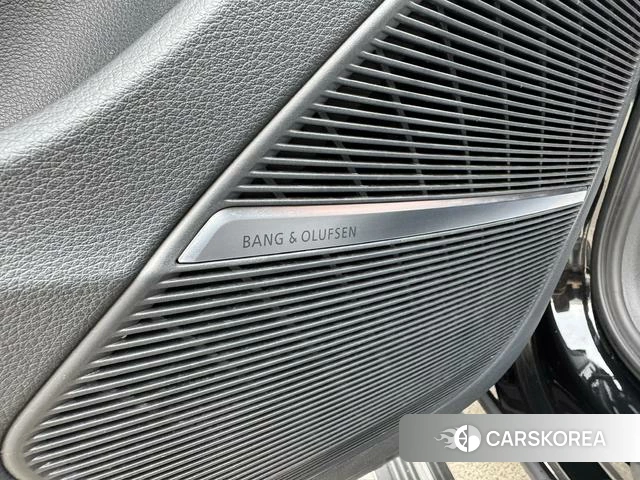 Audi Q7 id 4300817 из Китая 19