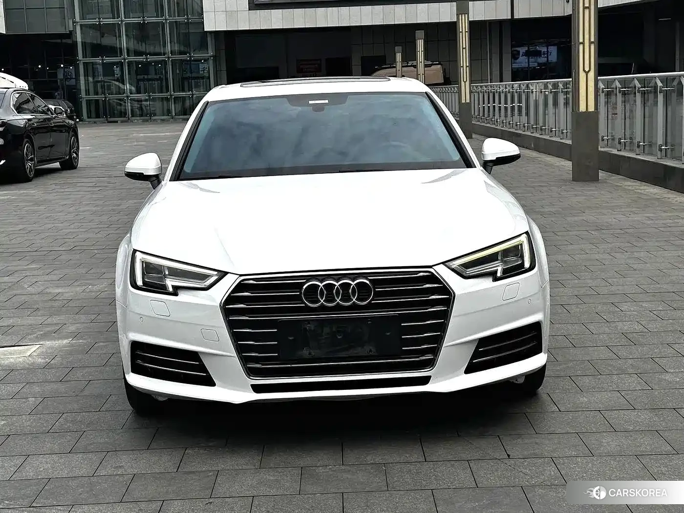 Audi A4L 2018 Белый из Китая, фото 5