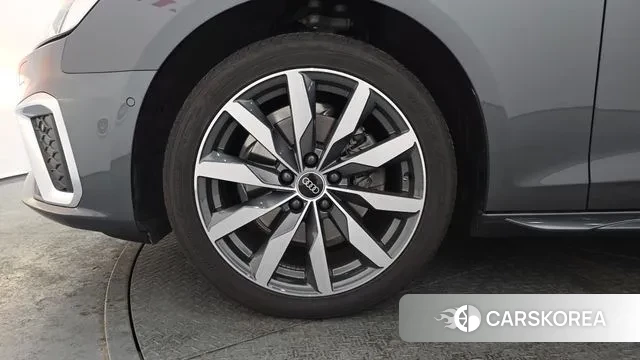 Audi A4 (B9) id 3649724 из Кореи 15