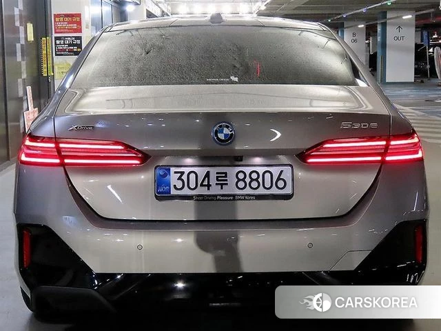 BMW 5 Series (G60) id 4298576 из Кореи 15