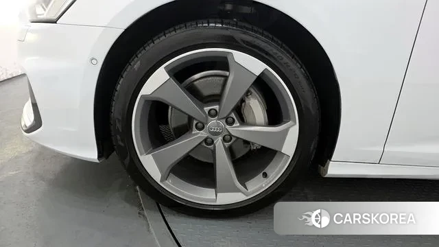 Audi A6 (C8) id 3777728 из Кореи 15