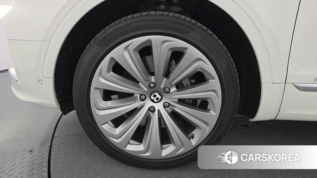 Bentley Bentayga id 4444015 из Кореи 31